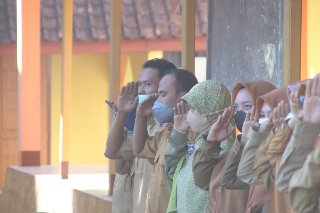 Upacara Bendera Perdana Tahun Pelajaran 2021/2022